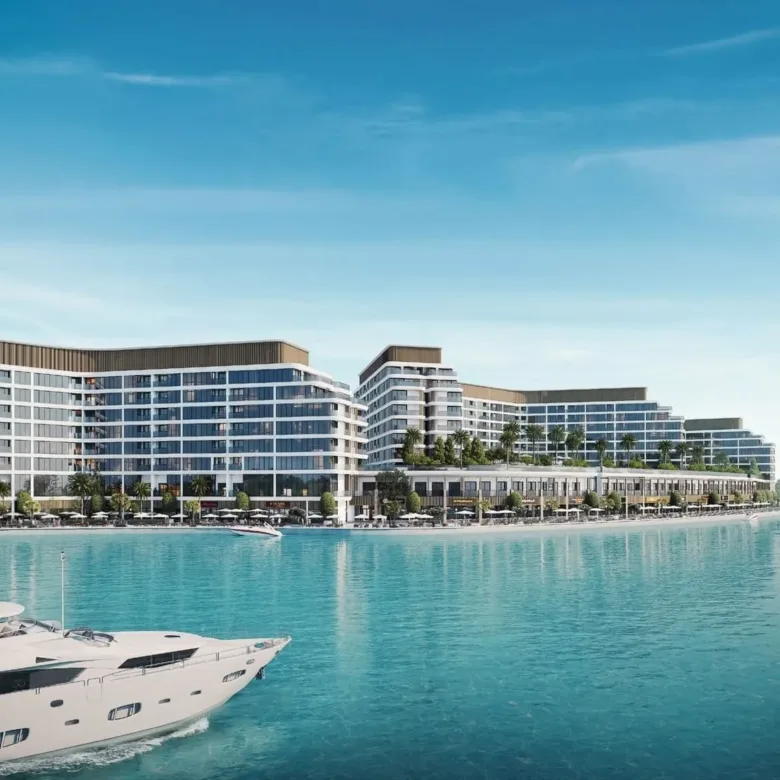 Bayfront Marina Residences exterior 1