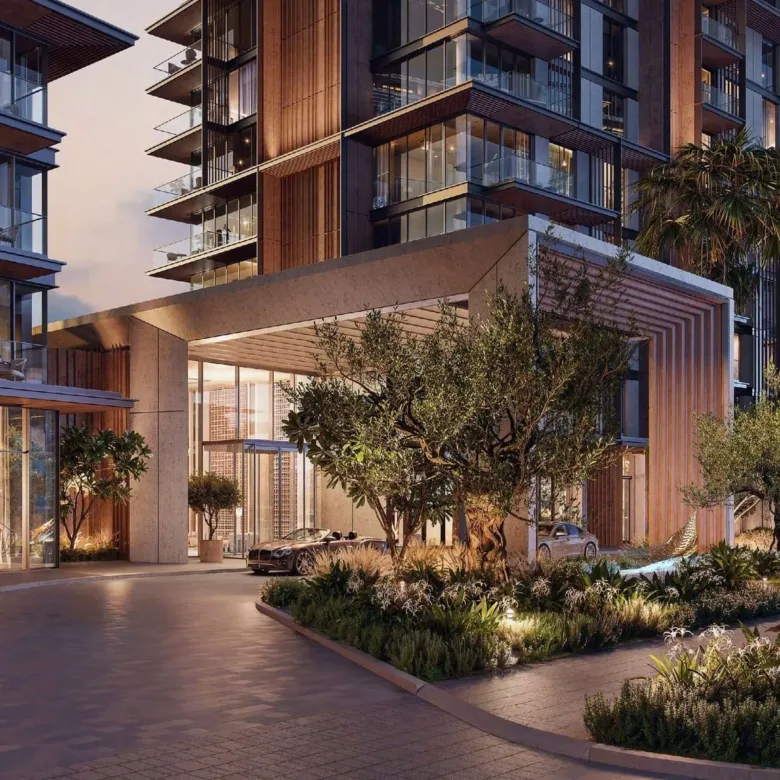 City Walk Crestlane exterior 7