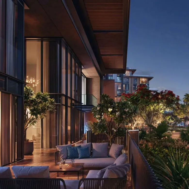 City Walk Crestlane exterior 9